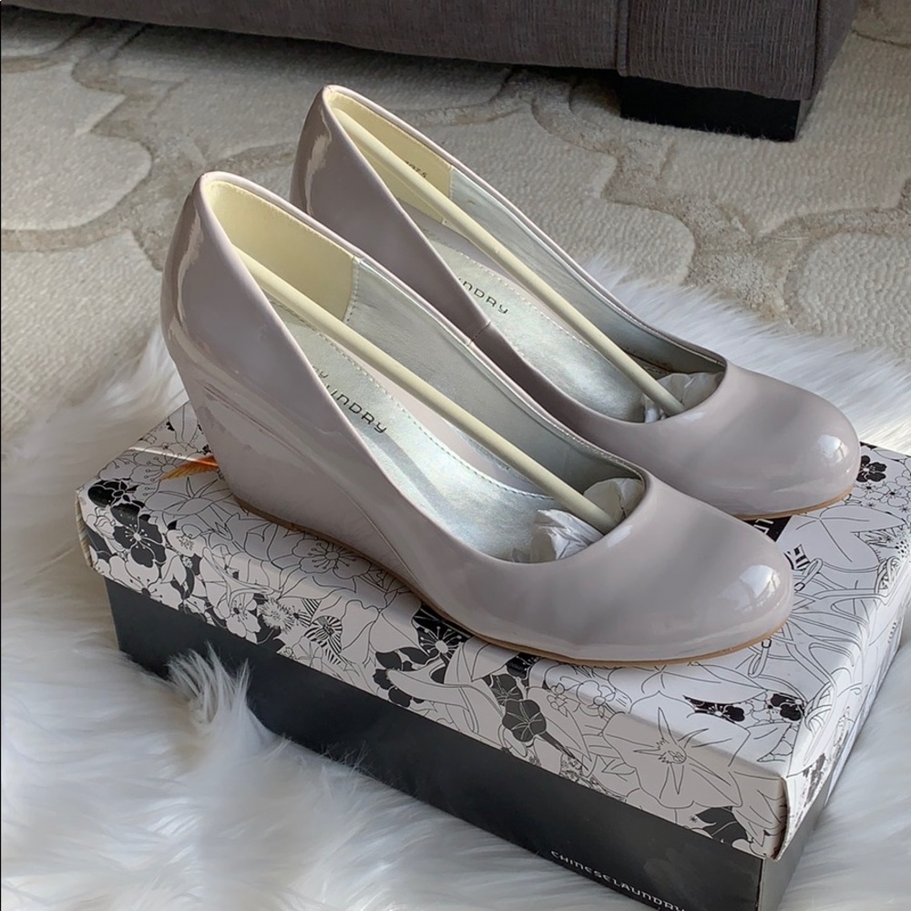 Chinese Laundry Nima Light Grey Wedges